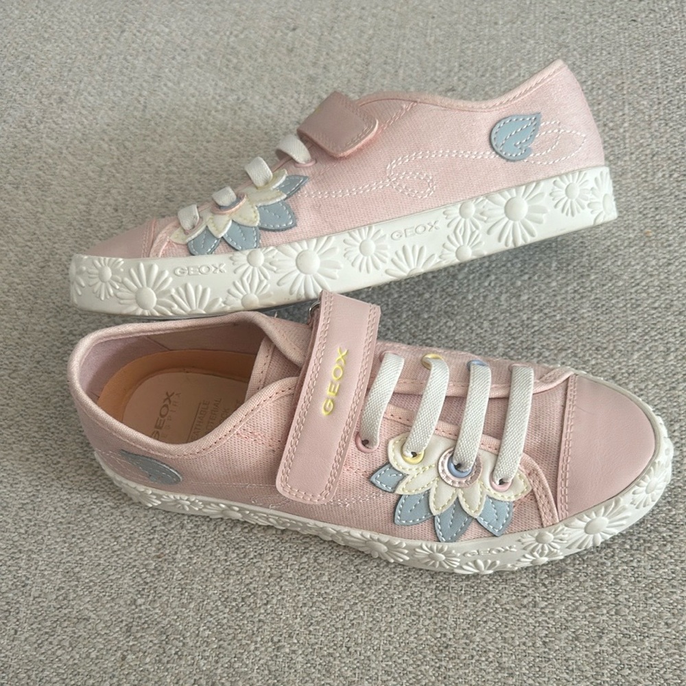 Girls Geox Pink and White Sneakers with Floral Design